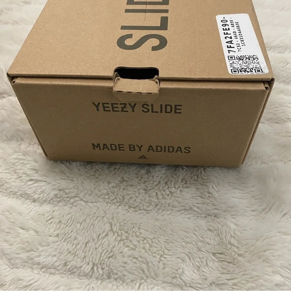 Yeezy Slide Ochre Infant Size 3